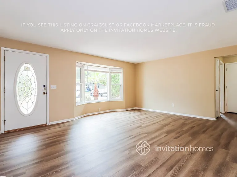 1685 Fortune Dr — Photo 4