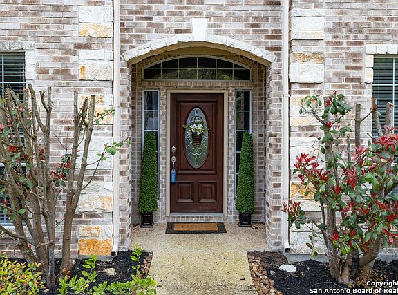 4th image of 2145 Cactus Cir