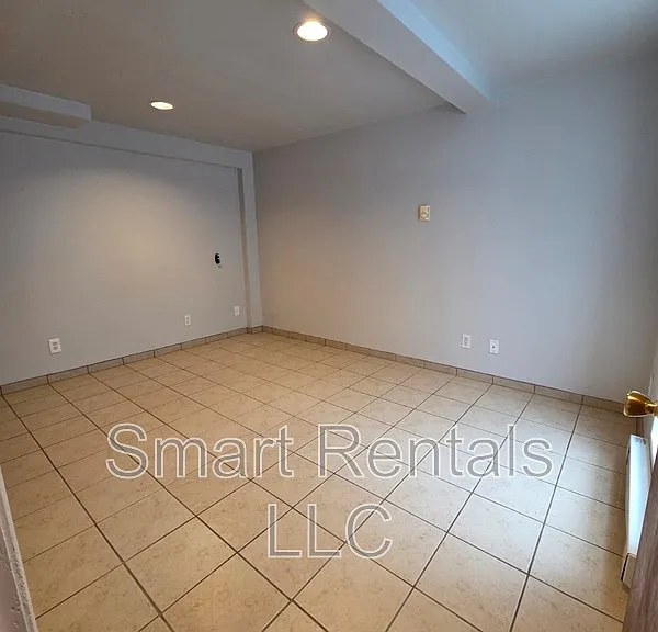 9962 Chateau Roi Dr — Photo 4