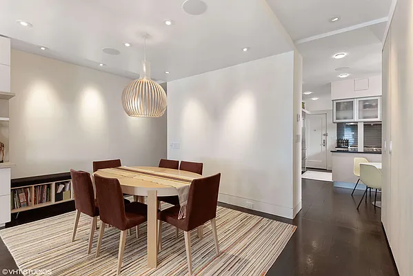 Sold by Coldwell Banker Realty | media 6