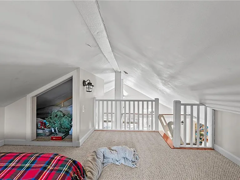 1024 Anthony Rd — Photo 18