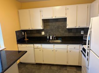 203 Barclay Walk #203, Cherry Hill, NJ 08034