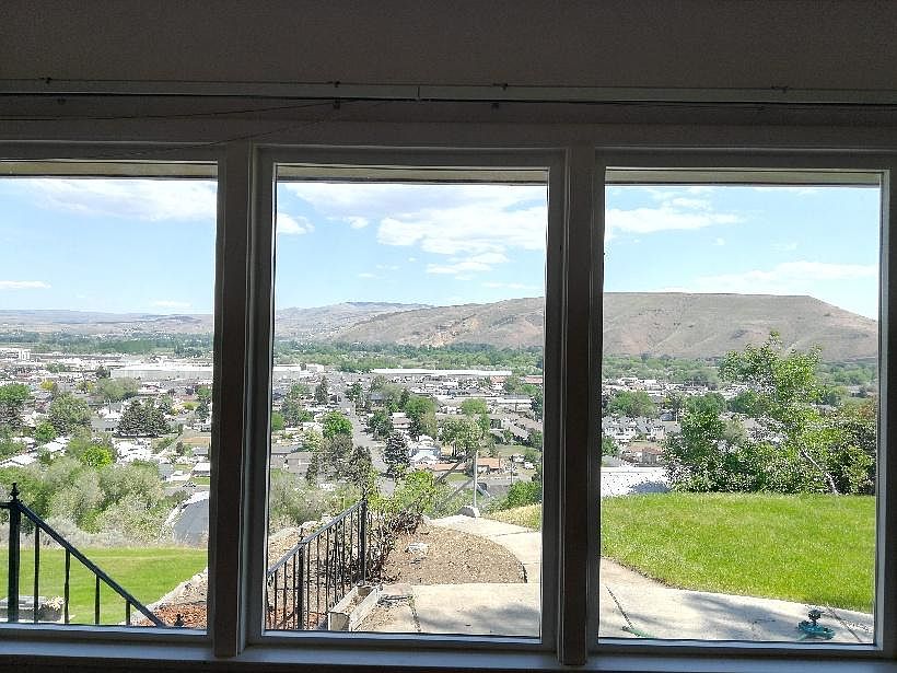 1st image of 313 Hillcrest Dr #A