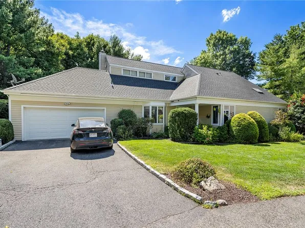 13 Berkley Court, Briarcliff Manor, NY 10510