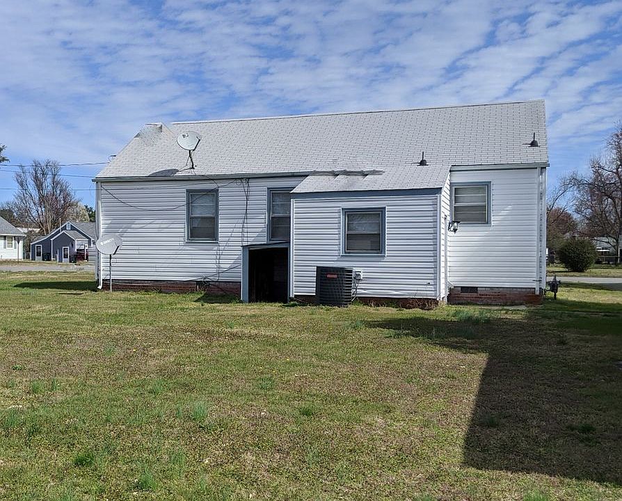2nd image of 3404 Carlton Rd