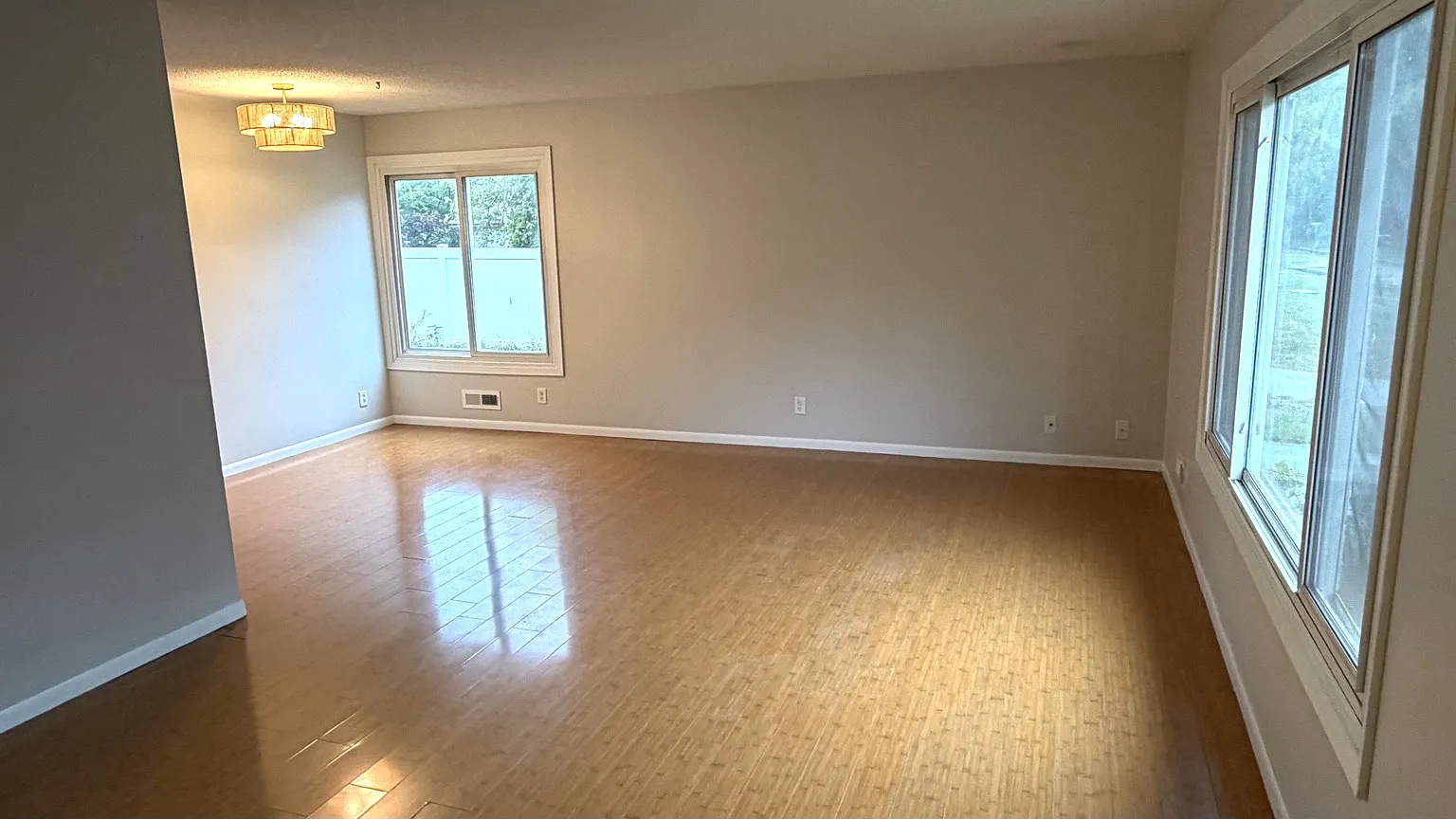3 bed, 2150 sqft, $2,450 — Photo 3