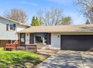 2479 Van Beek Rd, Green Bay, WI 54311