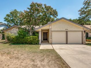 8910 Ridge Hollow St, San Antonio, TX 78250