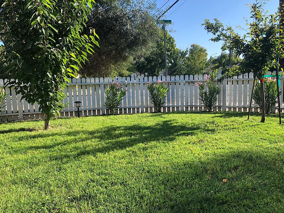 1st image of 3201 Hoover St