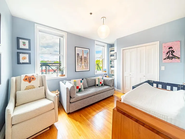 814 Willow Ave #4L — Photo 7