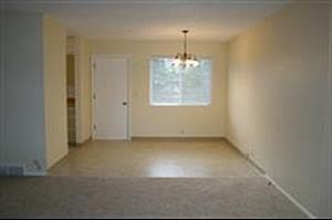 3rd image of 1620 Birchwood Ln