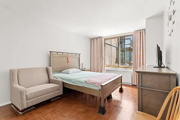 Rented by Compass | media 16