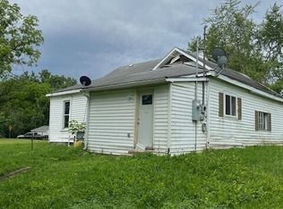 415 S Spring St, Hartford City, IN 47348