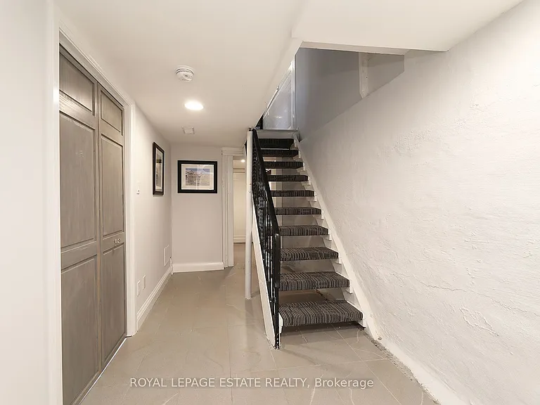 27 Sycamore Pl — Photo 28