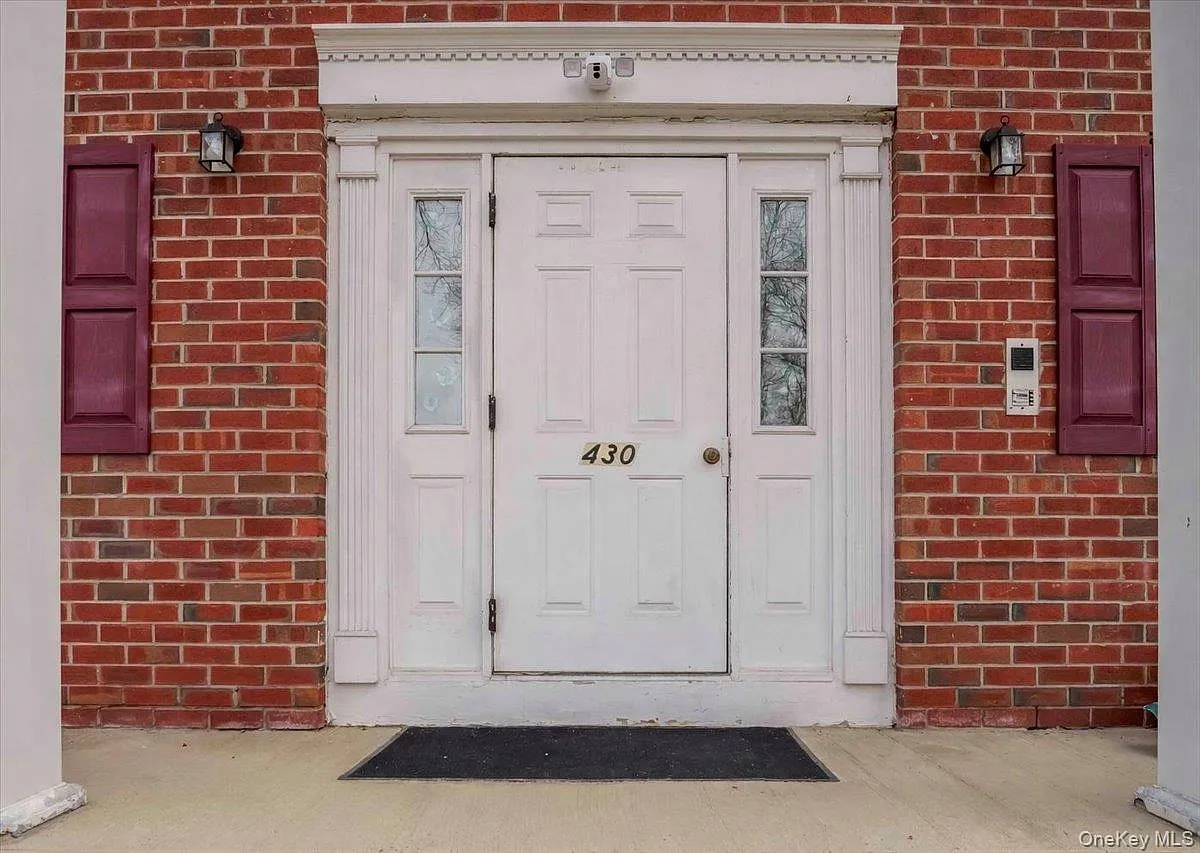 Building Photo - 430 Somerset Dr #F
