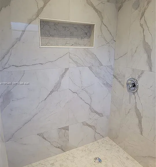 2818 Bahama Dr — Photo 7