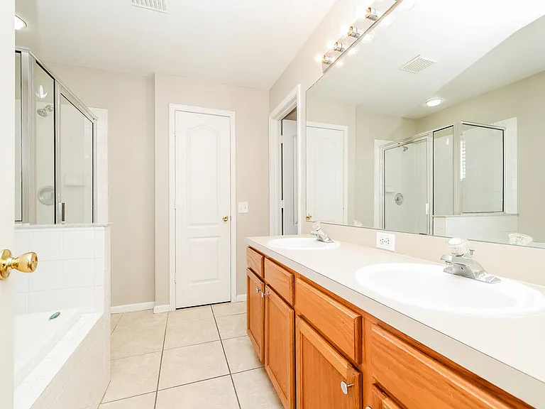 10422 Hunters Haven Blvd — Photo 10
