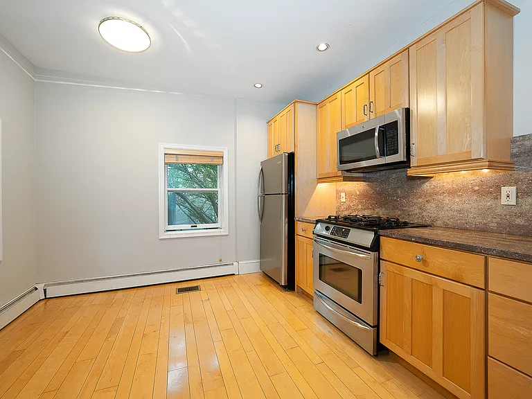 212 Elm Ter #1 — Photo 28