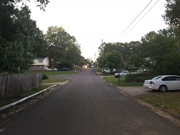5th image of 612 20th Ct NE