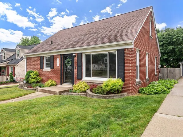 2531 N 80th STREET, Wauwatosa, WI 53213