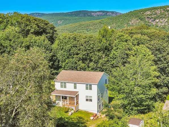 14 Beech Street, Camden, ME 04843