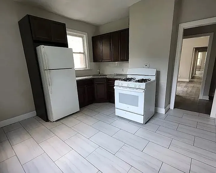 136 Shepard Ave #5A — Photo 1
