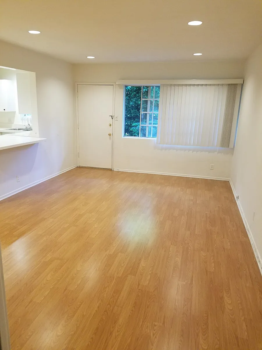 Building Photo - 8863 Alcott St #4