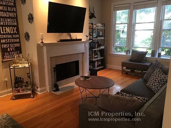 1st image of 3854 N Southport Ave #3A
