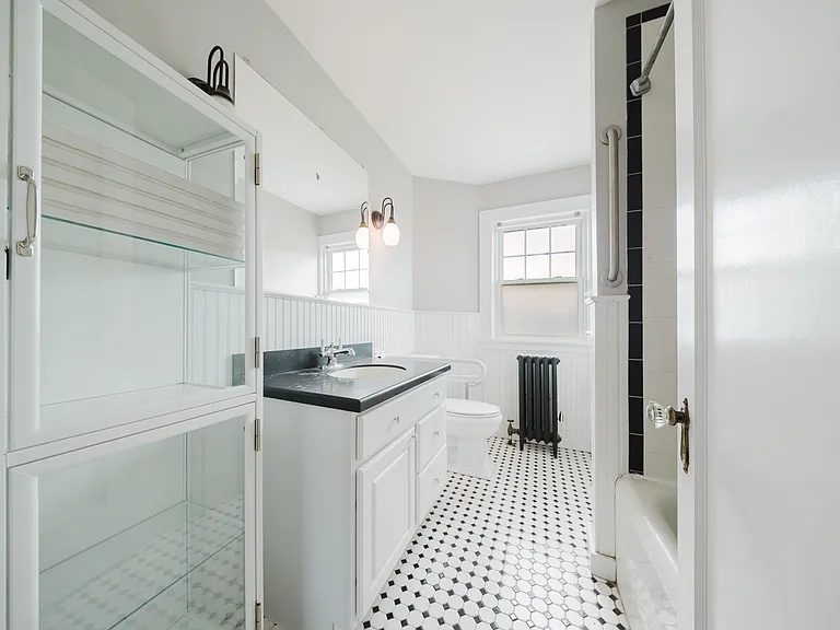 Main Bathroom