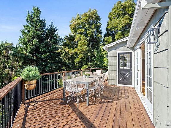 4th image of 330 Corte Madera Avenue