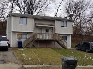 617 E Hackley Ave, Des Moines, IA 50315