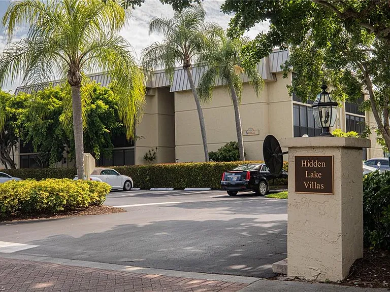 788 Park Shore Dr #F37 — Photo 2