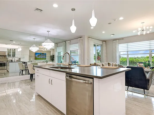 10736 SW Matisse Ln, Port Saint Lucie, FL 34987