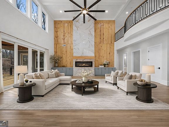 2nd image of 4543 Fawn Path