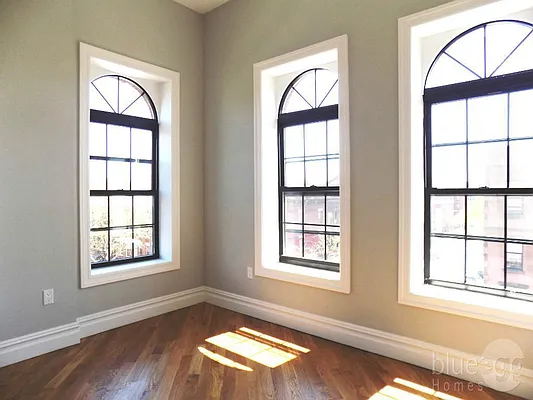 Rented by Blue Egg Realty Corp | media 30