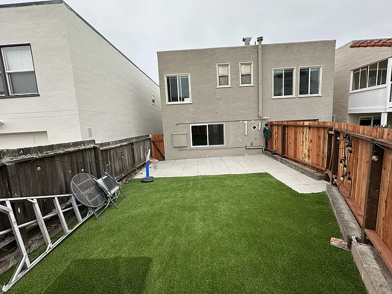 2984 20th Ave — Photo 47