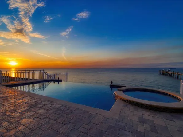 6408 Bright Bay Ct, Apollo Beach, FL 33572