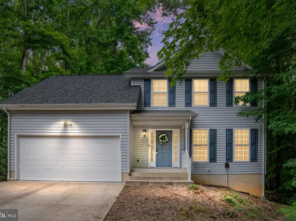 8389 Tompkins Dr, King George, VA 22485