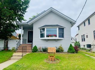 162-44 99th St, Howard Beach, NY 11414