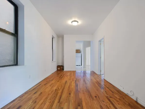 349 Bedford Avenue image 3 of 7