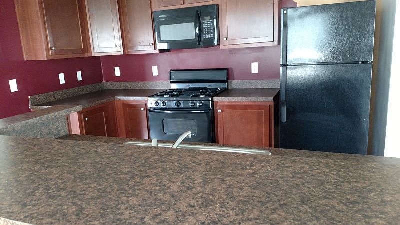2nd image of 1253 Scarlet Oak W