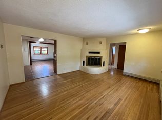1022 Flora Dr, Santa Fe, NM 87505