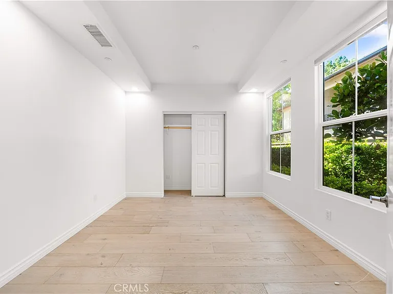 268 Lockford — Photo 17