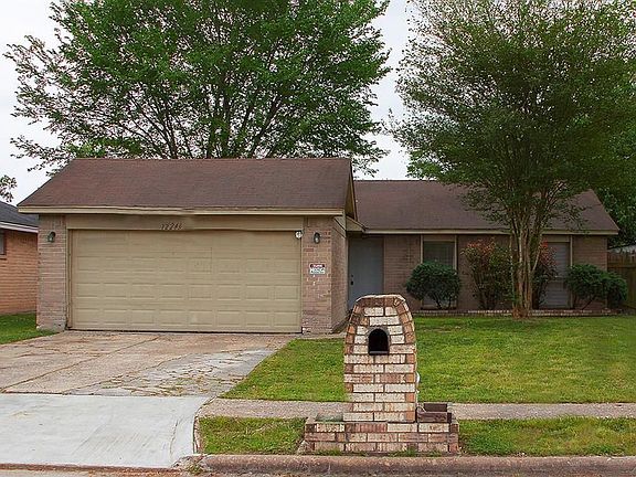 3rd image of 12246 Kings Meadow Dr