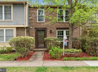 2335 Middle Creek Ln, Reston, VA 20191