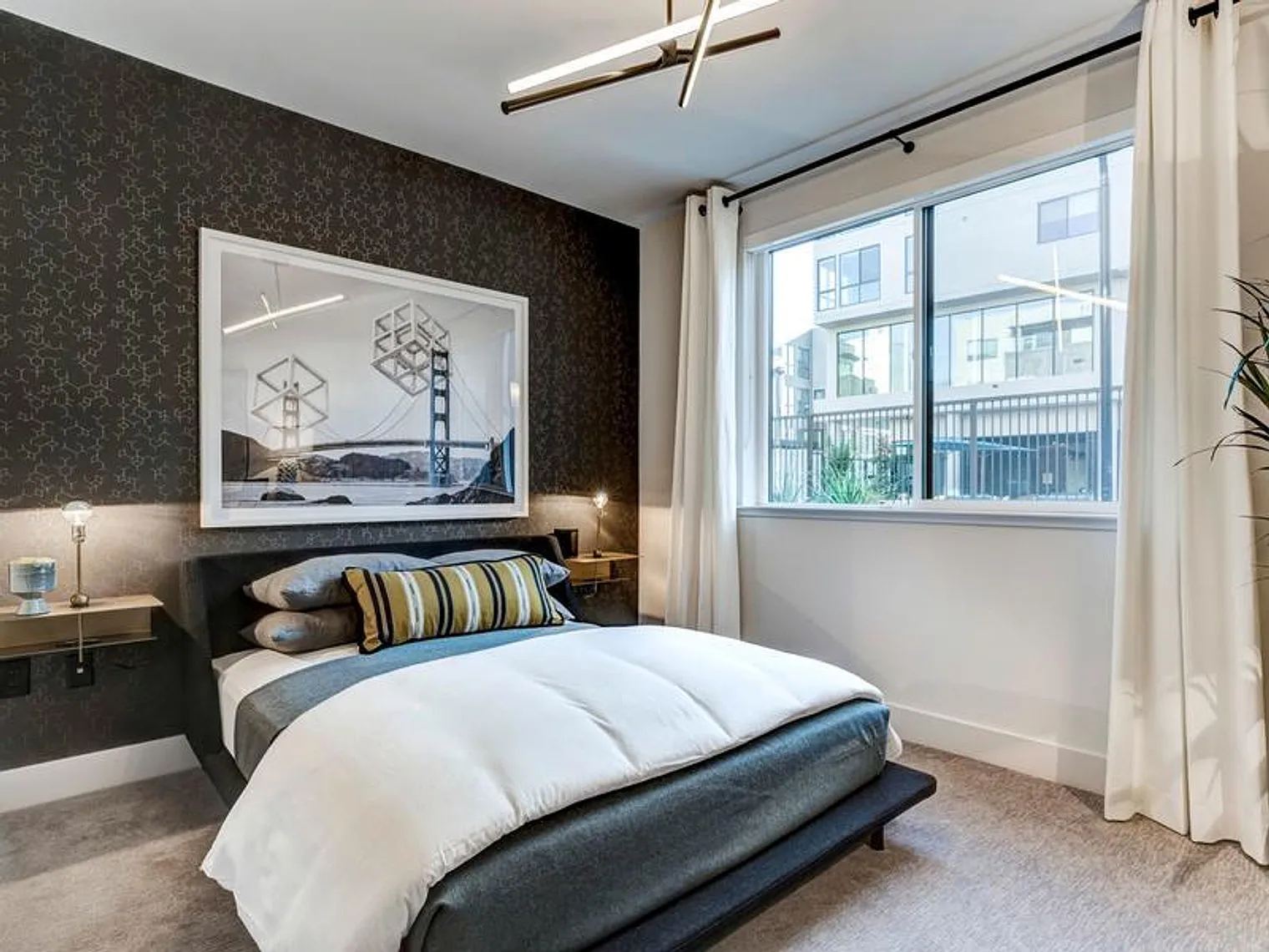 1 bed, 1.0 bath, 785 sqft, $7,676 — Photo 3