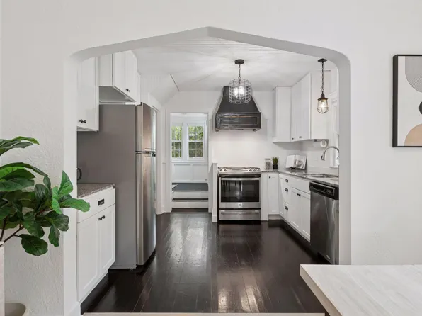 3937 Ewing Ave S, Minneapolis, MN 55410