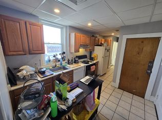 1211 Commonwealth Ave APT 4F, Allston, MA 02134