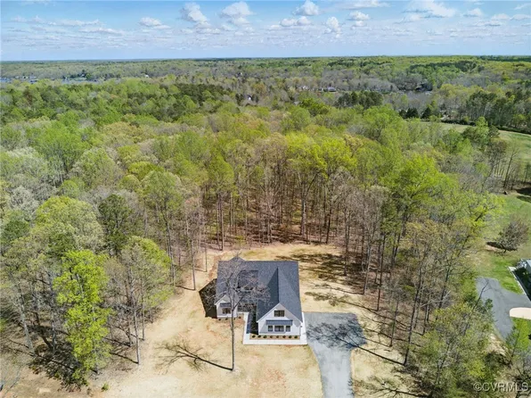 2280 Hensley Rd, Mineral, VA 23117