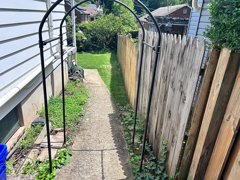 10113 Greenock Rd — Photo 15